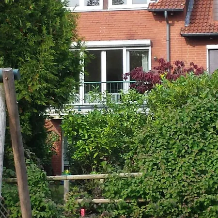 Lägenhet Spacious 3 Bedroom House In Norderstedt-hamburg Norderstedt