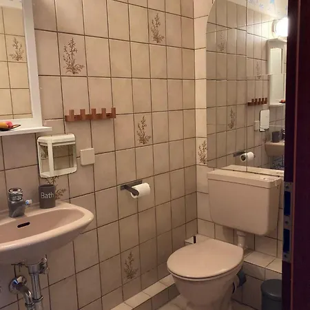 Spacious 3 Bedroom House In Norderstedt-hamburg Lägenhet