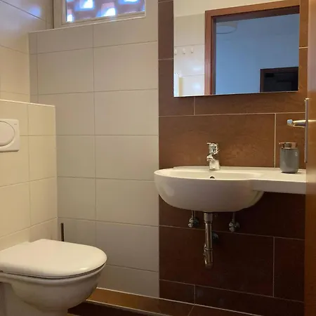 Spacious 3 Bedroom House In Norderstedt-hamburg Lägenhet