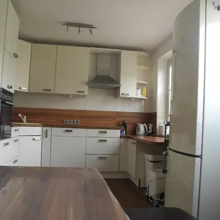 Spacious 3 Bedroom House In Norderstedt-hamburg 公寓 诺德施泰特